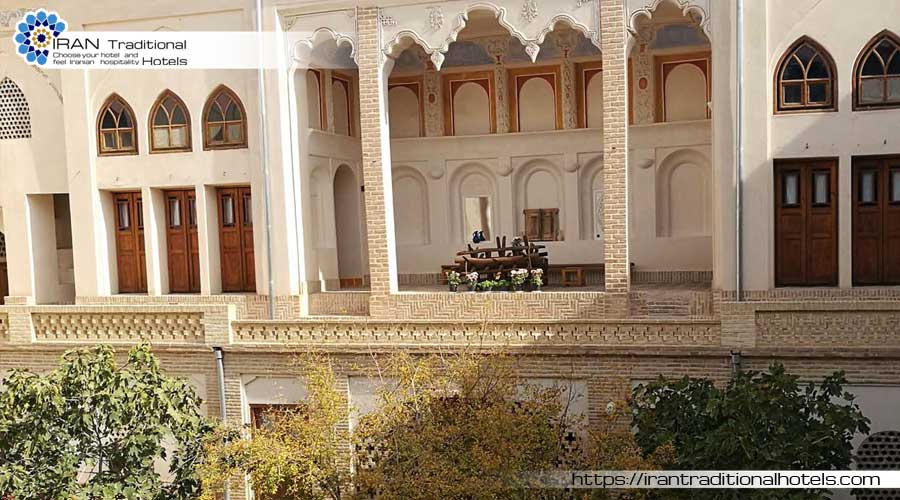 traditional hotel kashan iranian house